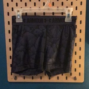 Women’s XS Under Armour Spandex Shorts.